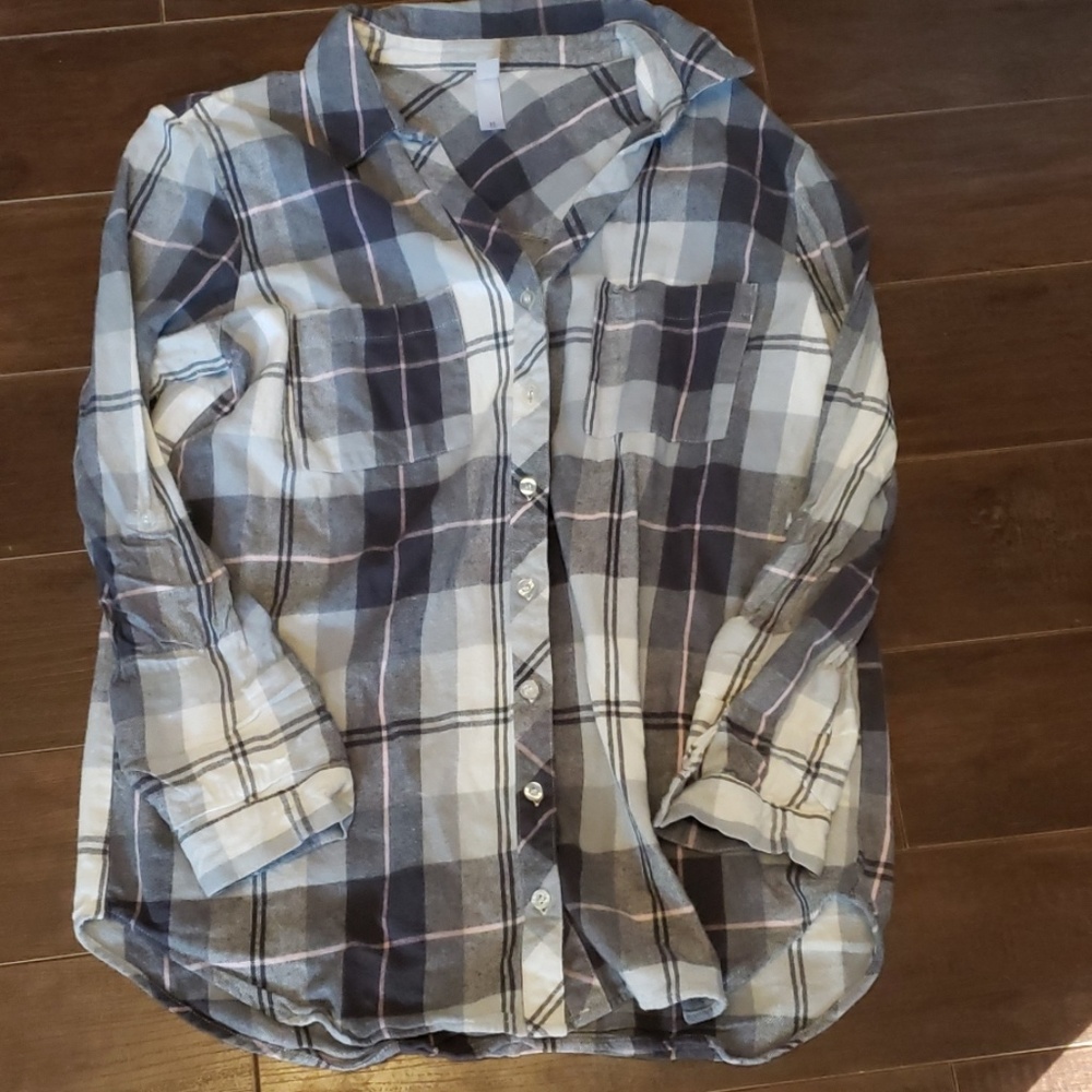 ⭐Tunic style plaid shirt⭐
